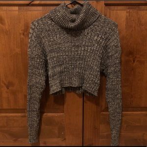 Forever 21 Cropped Turtleneck Small